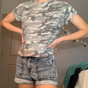 Camo shirt sleeve tee